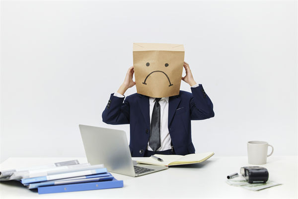 绩效咨询能否有效改善员工抵触，提升考核接受度？